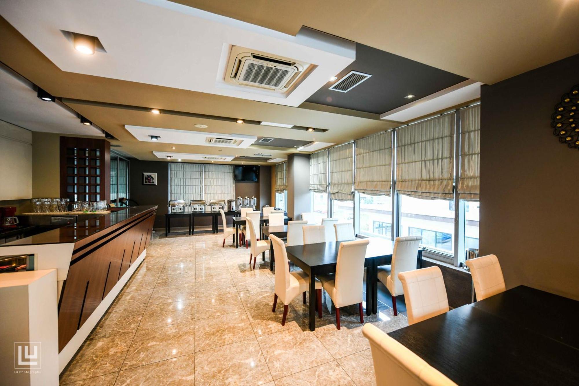 Hotel Arifi Shkodër Exteriör bild